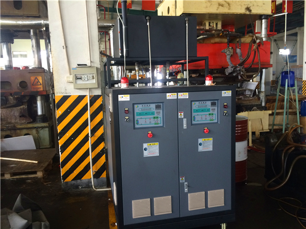 風(fēng)冷式冷熱一體機冷凝器如何保養(yǎng)