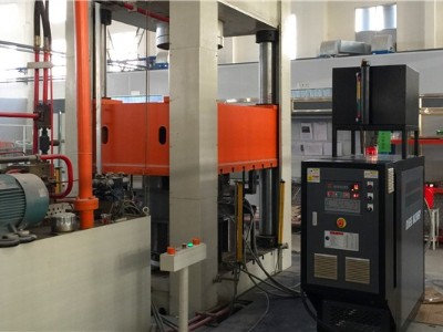 高溫模溫機(jī)價(jià)格0差價(jià)，免費(fèi)送貨上門找「歐能機(jī)械」