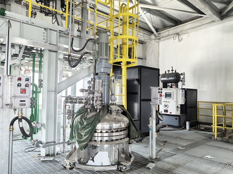 油田化學(xué)劑反應(yīng)釜防爆導(dǎo)熱油爐「歐能機械」