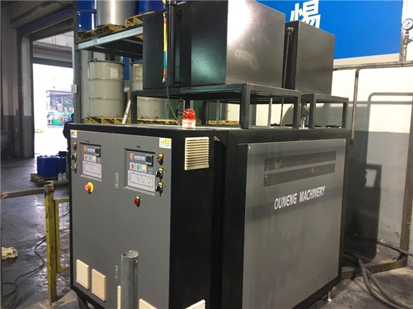 反應(yīng)釜加溫方式哪種好？油溫機(jī)不錯(cuò)的選擇