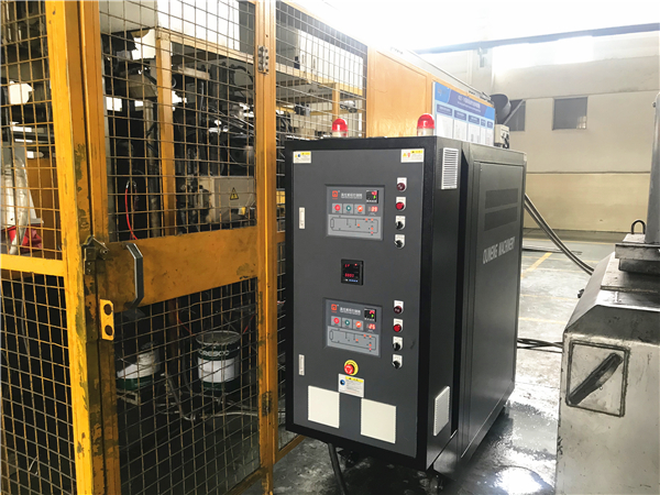 模溫機怎么做到控溫準確的