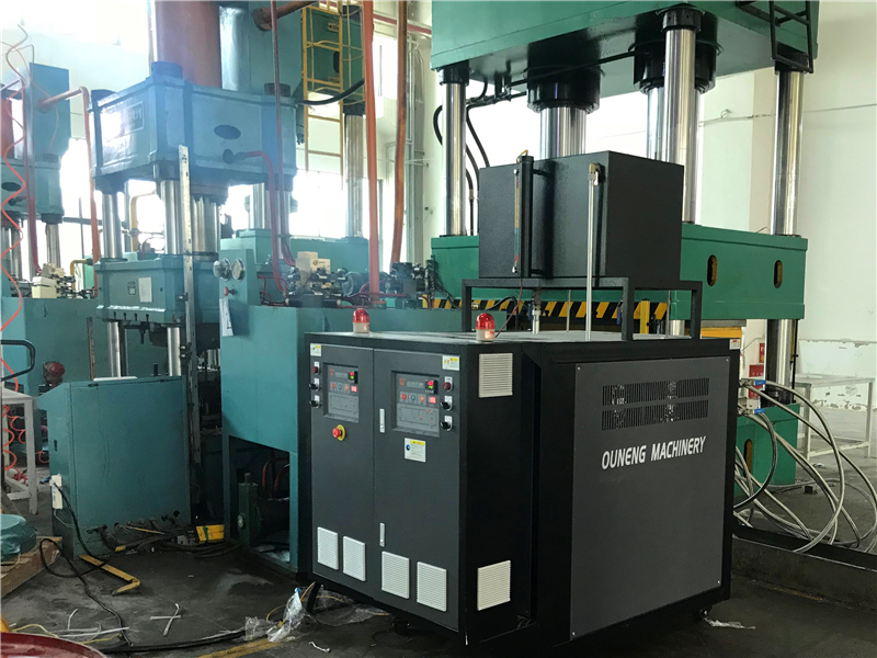 復合材料模溫機