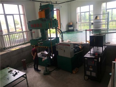 模溫機(jī)是什么「歐能機(jī)械」介紹過(guò)后都能懂