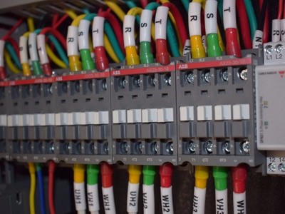 模溫機(jī)生產(chǎn)從實(shí)用到精細(xì)，「歐能機(jī)械」為您介紹