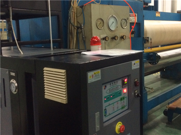 壓光輥筒水循環溫度控制機